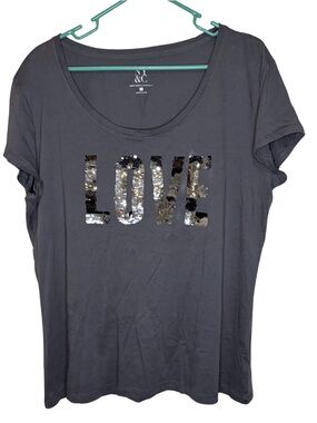 3/$20 New York & Company Gray Sequin LOVE Scoop Neck Tee